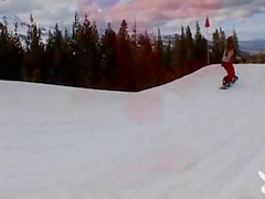 Der reizvollen knallhart Girls erleben Snowboarden