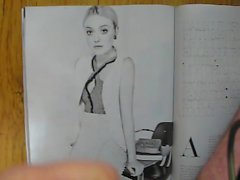 Sperma auf Dakota Fanning - März 2014 # 1