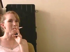 Kompisar slampa syster själva verket att hon gärna vilja sugande med att röka