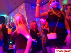 chicas europeas aficionados cockriding en sexparty