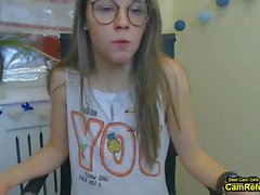 Teen With Glasses Masturbates On Cam