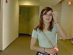 Petite wild rousse blowjob pétard