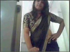 Gujarati girl Nadia exposing - desibate