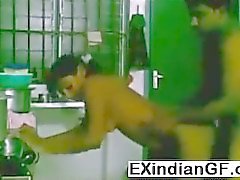 Индийская любительская порно пары на кухню