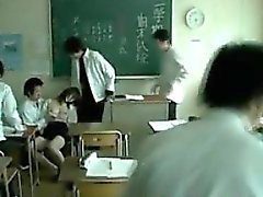 Japanese professorn Blir Groped By De studerande