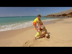 Blond long-haired Beauty gets anal fucked on the beach