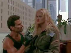 Anna de Nicole Smith difícil escena de sexo en desde Skyscraper