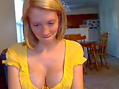 A menina loiro preggo a Webcam Whit pênis