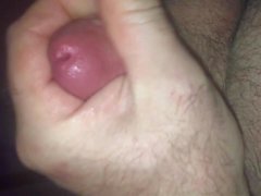 Me cumming en mi mano