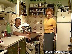 Küchen Oma ist Ficken