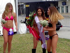 Más largo, concurso de Miss desnuda, concurso más largo