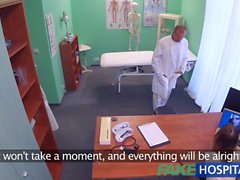 FakeHospital Mingherlino Euro succhi di degli orgasmi paziente figa negli i medici scrivania