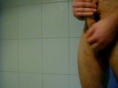 Foutre dans salle de bain