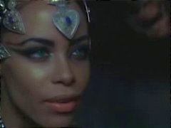 Reine Aaliyah du recueil damnés