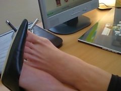 sexy Füße auf dem Büro