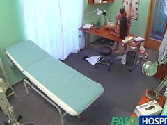 FakeHospital Junger Arzt fickt seinen neu reiz nurse