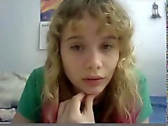18yo adolescente loira fica nua na webcam