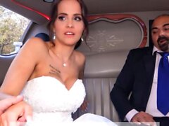 VIP4K. Braut wird bis Orgasmen vor der Hochzeit gefickt