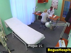 Tjeckiska amatörmässig patients bespottade av läkaren