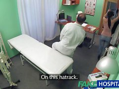 FakeHospital paziente desidera sua figa ispezionato