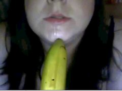 girl from US deepthroats a banana on chat roulette hot