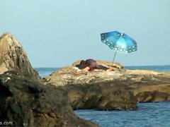 Public voyeur outdoors sex cumshot on the beach