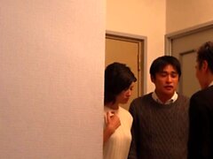 Omege japanisches Mädchen mit großen Titten auf Cams