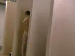 Omedvetna amatörer filmades i duschrum