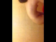 indonesian girl dewi hot bath on skype cam with bf-p1