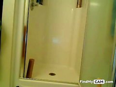 Magro ragazza docce ei Shaves cam in diretta per snahbrandy