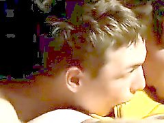 Gay twink movieture Foren Undie 4-Wege - Hot Tub Action