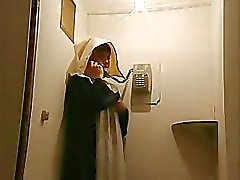 Suor Ubalda 2 - İtalyan rahibesi kız kostümü porn