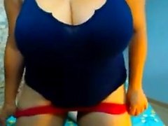 bbw latina with fat titties masturbating live on webcam