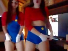 Lesbian Mario Girls Having Fun - Trajes de cosplay sexy cámara web