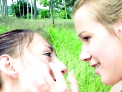 tiny rollergirls first lesbian sex outdoor after college