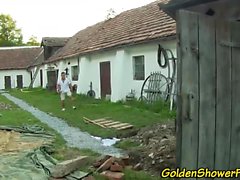 Piss распылен неряхи всасывать